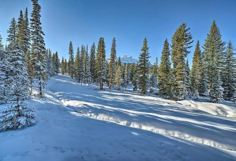 Custom Ski In/out Chalet With Hot Tub & Wet Bars!