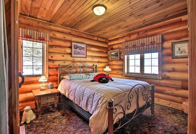 Secluded Dillon Home W/ Private Hot Tub + Deck!