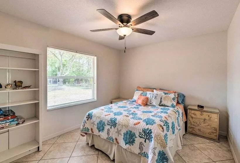 Englewood Escape W/ Pool ~ 6 Mi To Beaches!