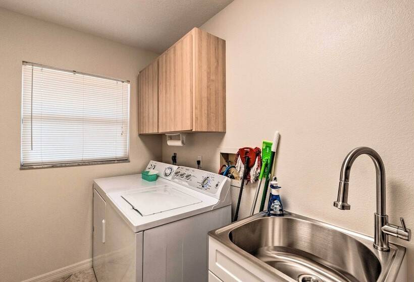 Englewood Escape W/ Pool ~ 6 Mi To Beaches!