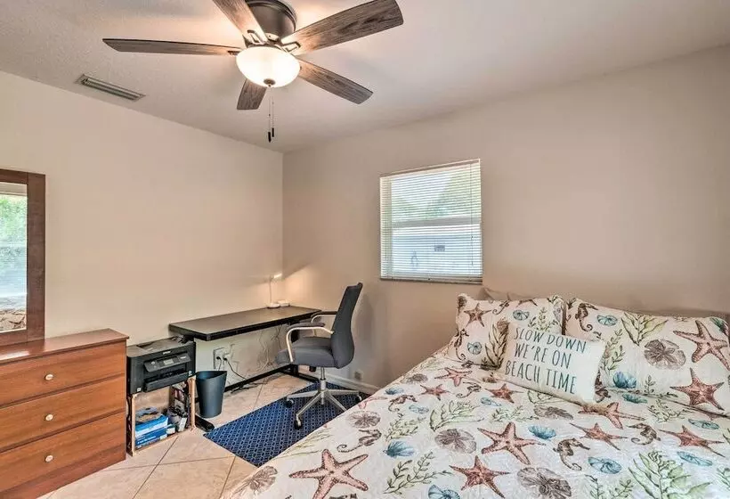 Englewood Escape W/ Pool ~ 6 Mi To Beaches!