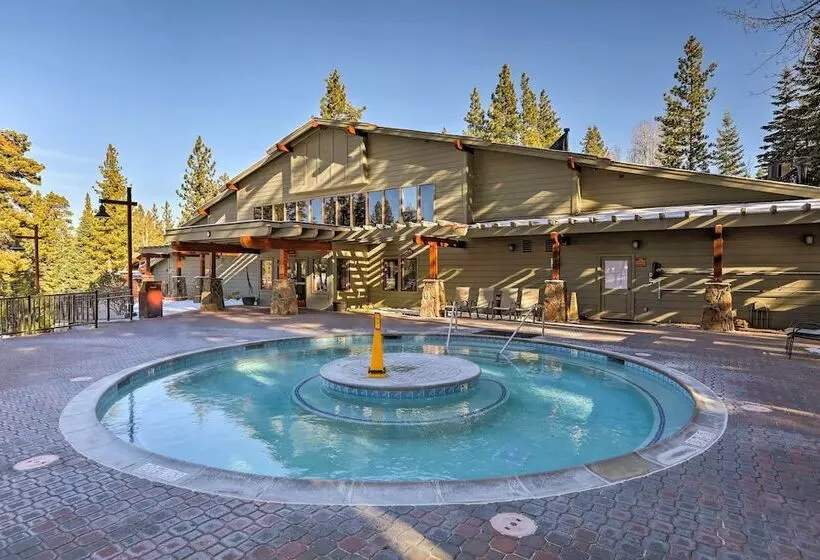 Family Friendly Truckee Cabin Near Ski Shuttle!