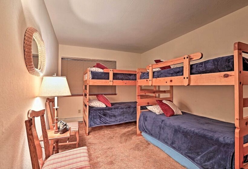 Family Friendly Truckee Cabin Near Ski Shuttle!