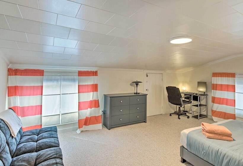 Historic Meredith Home: Walk To Town Center!