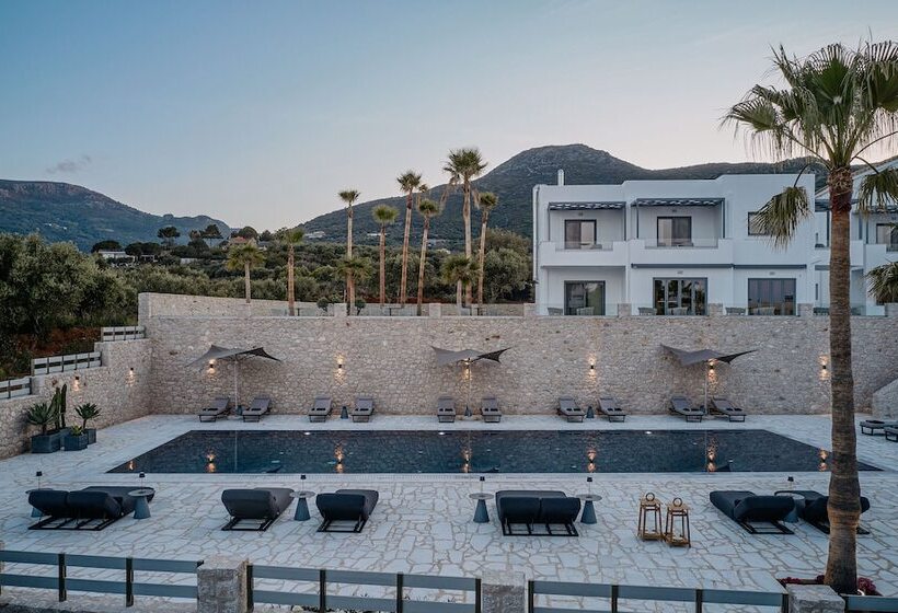 Отель Quattro Suites