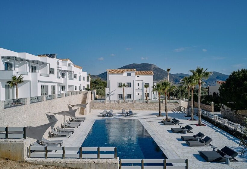 Отель Quattro Suites