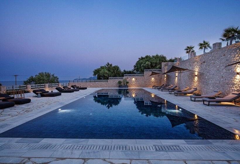 Отель Quattro Suites