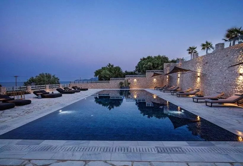 Hotelli Quattro Suites