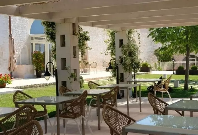 田舎風ホテル Masseria Paretano