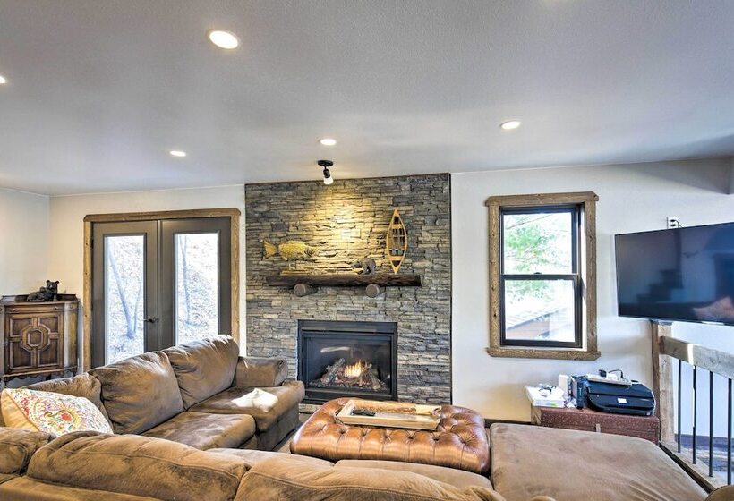 Inviting Irma Cottage W/ Silver Lake Access!