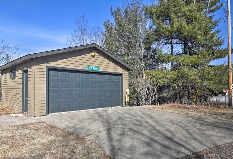 Inviting Irma Cottage W/ Silver Lake Access!