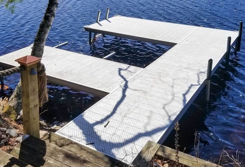 Inviting Irma Cottage W/ Silver Lake Access!