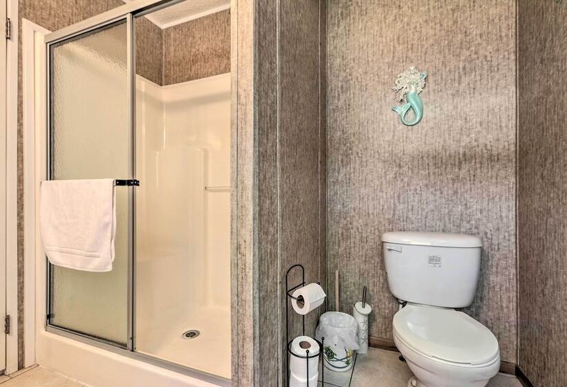 Keaton Beach Escape W/ Hot Tub: 2 Mi To Shore