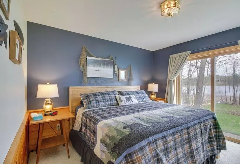 Lakefront Hackensack Cabin W/ Patio & Grill!