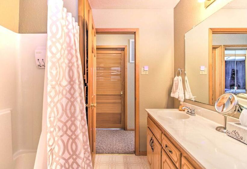 Lakefront Hackensack Cabin W/ Patio & Grill!