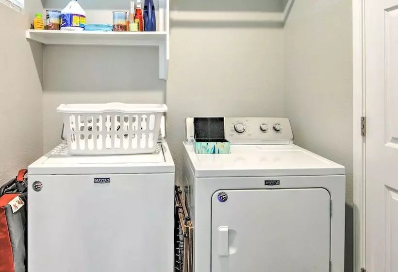 Private Dock & Boat House: Lakefront Mabank Home