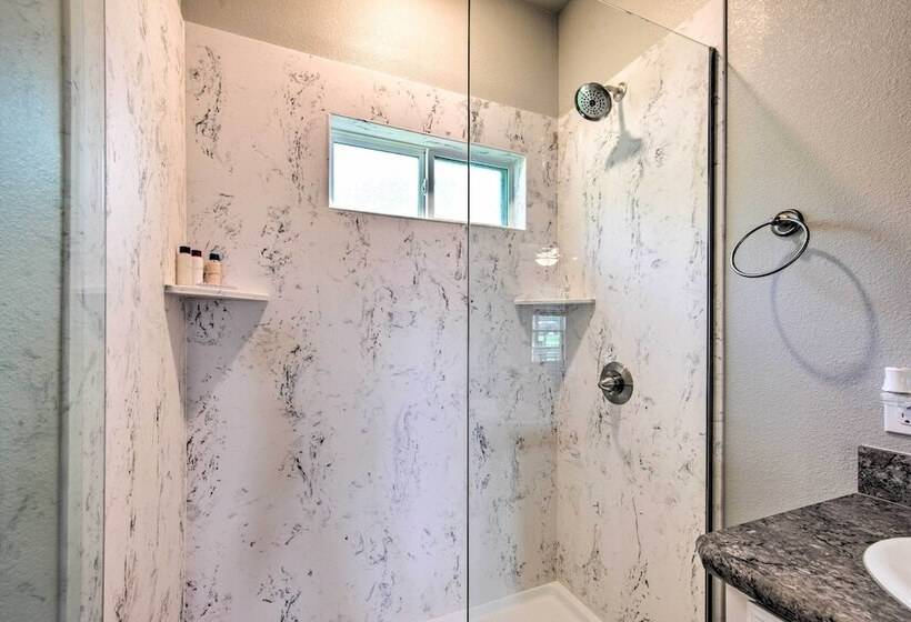 Private Dock & Boat House: Lakefront Mabank Home