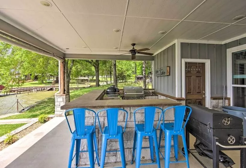 Private Dock & Boat House: Lakefront Mabank Home