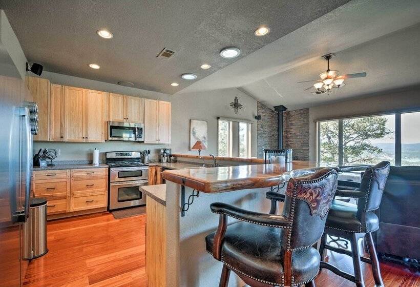 Large Ruidoso Home W/ Stunning Views & Hot Tub!