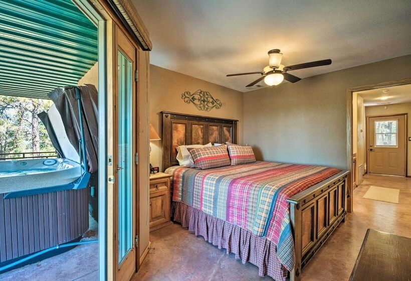 Large Ruidoso Home W/ Stunning Views & Hot Tub!