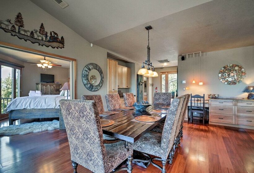 Large Ruidoso Home W/ Stunning Views & Hot Tub!