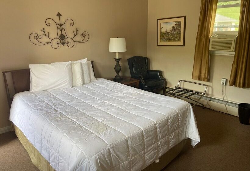 Laurelwood Inn And Steakhouse