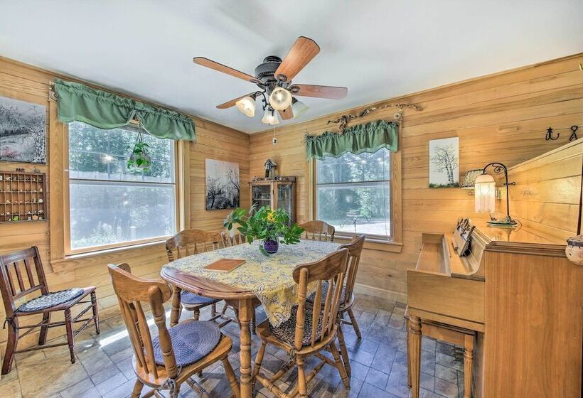 Lovely Waldo Cottage Escape   Pet Friendly!