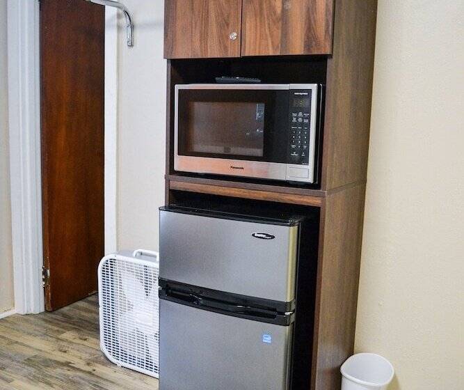 Мотель Whitehall Cottages