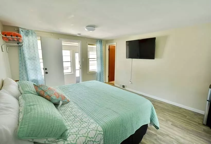 Motelli Whitehall Cottages