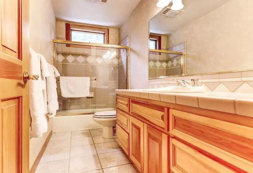 Mountain Chalet   1 Mi To Skiing & Incline Village