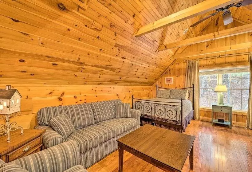 A Mountain Dream  In Vilas: Hike, Ski & Explore!