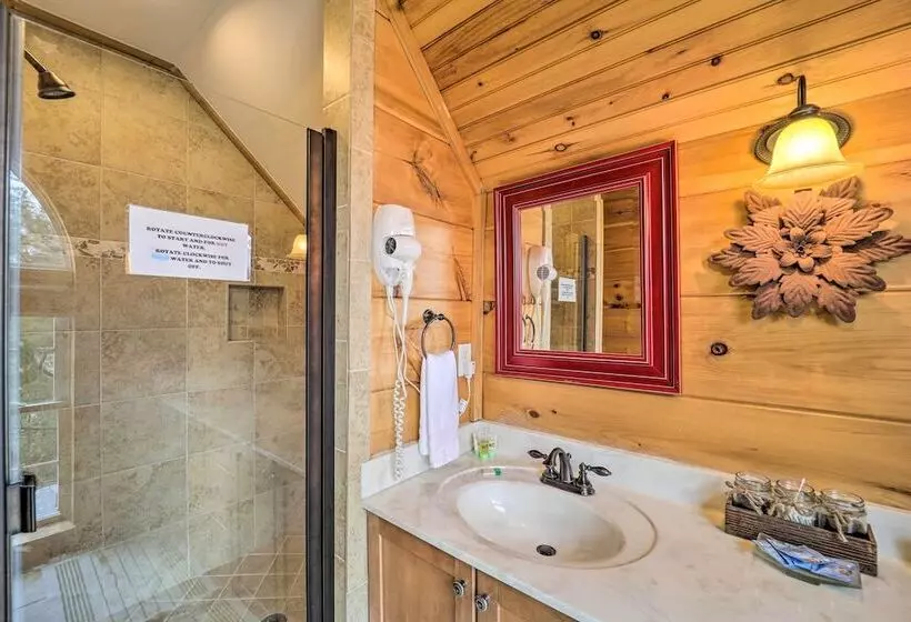 A Mountain Dream  In Vilas: Hike, Ski & Explore!