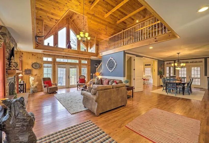 A Mountain Dream  In Vilas: Hike, Ski & Explore!