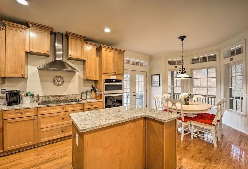 A Mountain Dream  In Vilas: Hike, Ski & Explore!