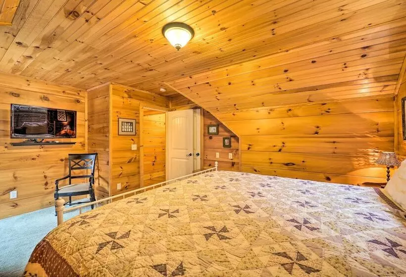 A Mountain Dream  In Vilas: Hike, Ski & Explore!