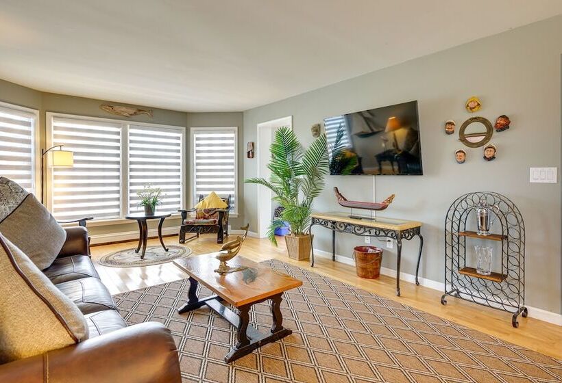 New Jersey Home Deck, Grill & Walkable To Beach!