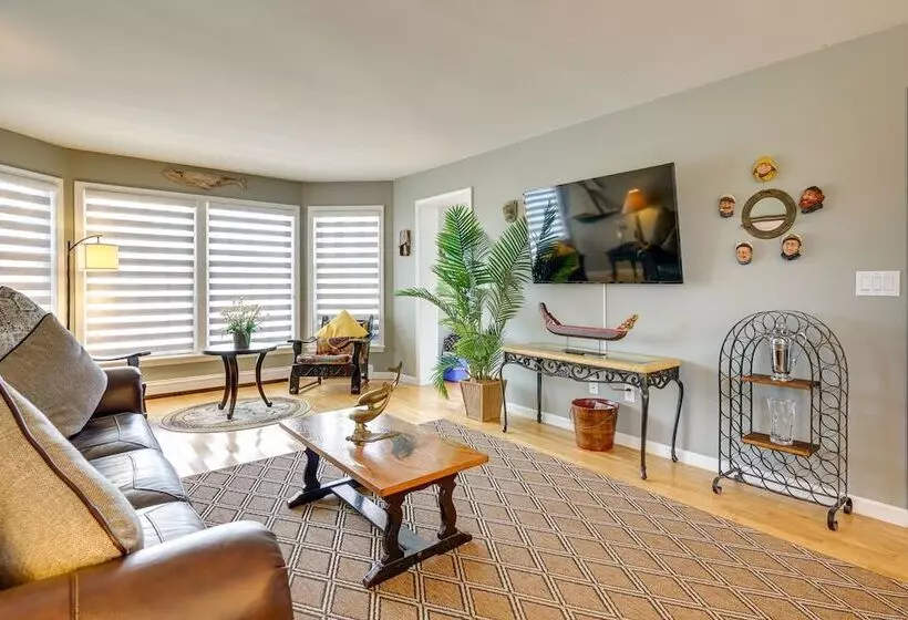 New Jersey Home   Deck, Grill & Walkable To Beach!