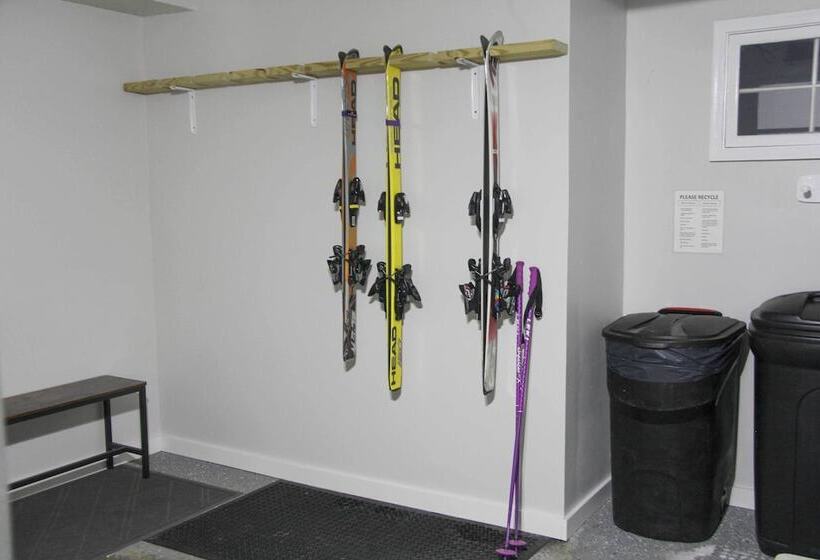 Peaceful & Private Franconia Home By Cannon!