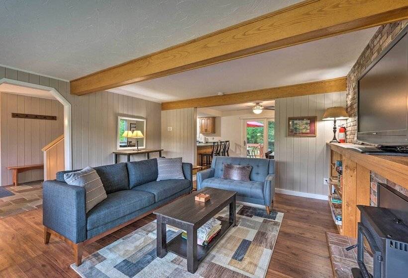 Peaceful & Private Franconia Home By Cannon!