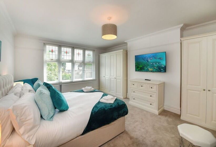 膳宿费 Just Stay Wales Highmead House