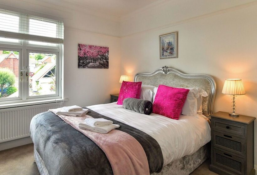 膳宿费 Just Stay Wales Highmead House