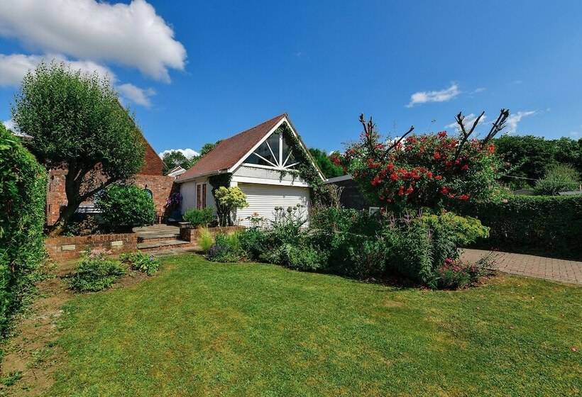 膳宿费 Just Stay Wales Highmead House