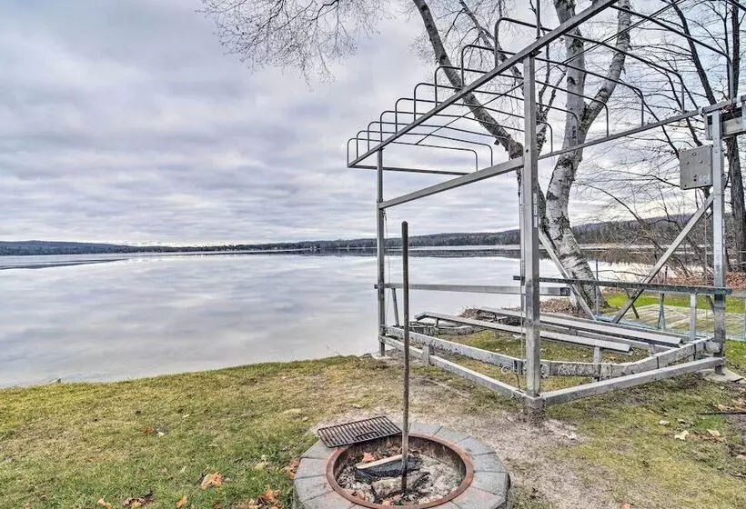 Pickerel Lake Retreat W/ Grill, 15 Mi To Ski!