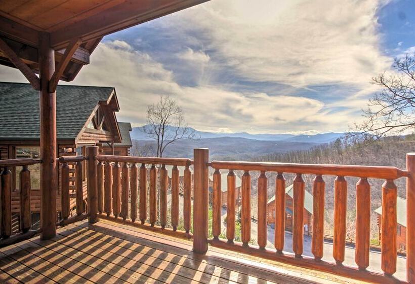 Pigeon Forge Mountain Cabin: Hot Tub & Resort Pool