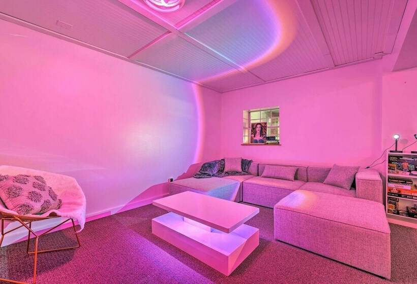 Pocono Summit Home W/ Fire Pit & Lake Access