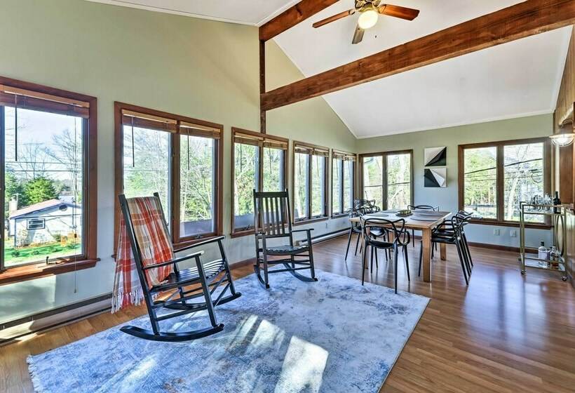 Pocono Summit Home W/ Fire Pit & Lake Access
