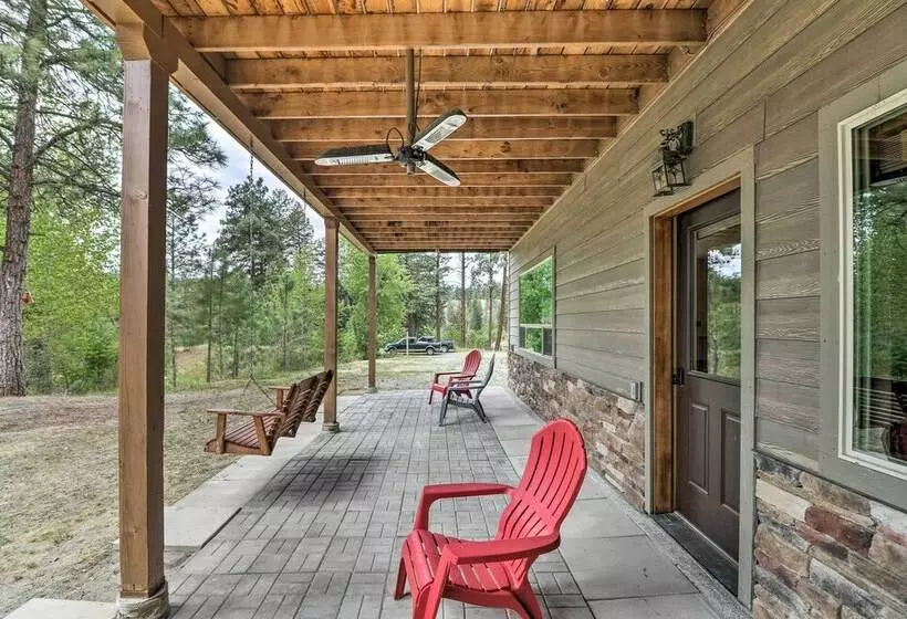 Quiet Riverside Retreat: Hike, Fish & Ski!