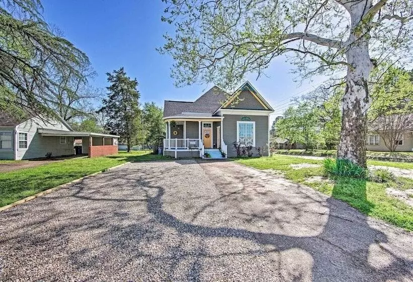 Renovated  Carnegie Cottage    Walk To Dtwn!