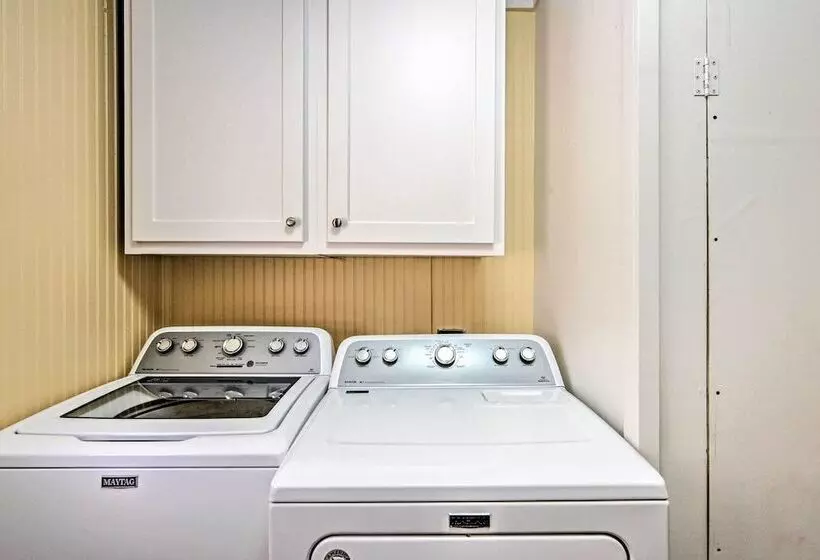 Renovated  Carnegie Cottage    Walk To Dtwn!