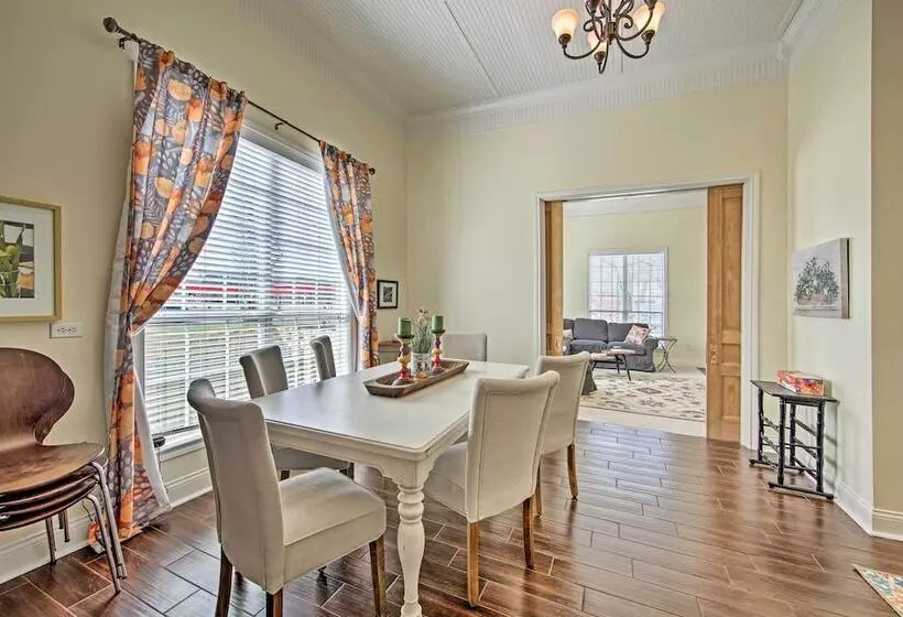 Renovated  Carnegie Cottage    Walk To Dtwn!